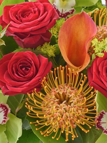 Luxury Orchid, Rose and Calla Lily Vibrant Hand-tied Bouquet - Image 2