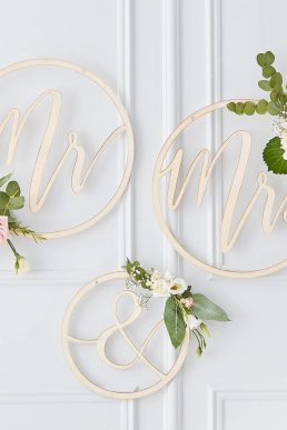 Cute Mr And Mrs Wooden Hoop Decorations