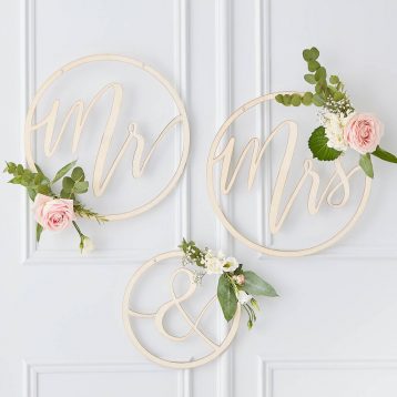 Cute Mr And Mrs Wooden Hoop Decorations