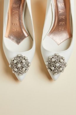 Ted Baker DARLILL Bridal brooch detail courts Ivory