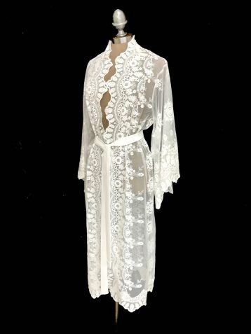 Bibiluxe Lace kimono lace robe beach bridal lace robe wedding dress - Image 2