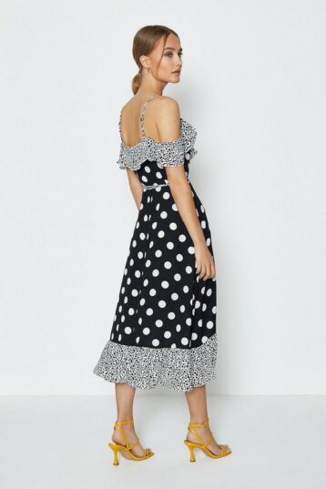 Black and white cold shoulder dress store