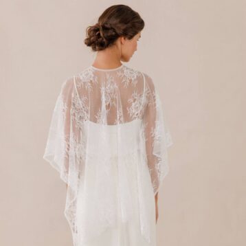 Bridal lace wedding wrap, Ivory - Image 2