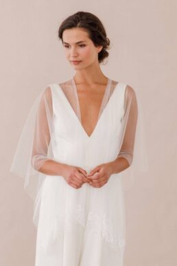 Tulle and lace bridal wrap Ivory