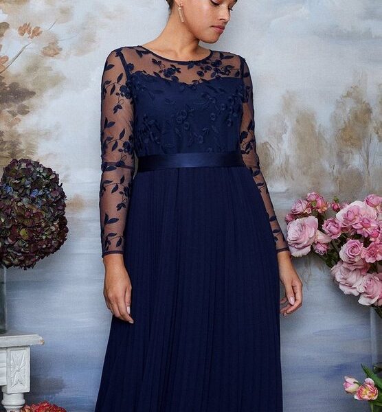 long sleeve curve dress