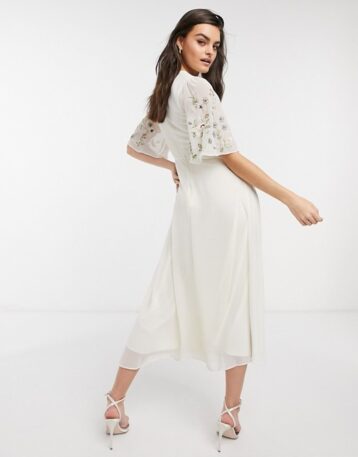 Hope & Ivy bridesmaid embroidered midaxi dress in ivory floral - Image 2