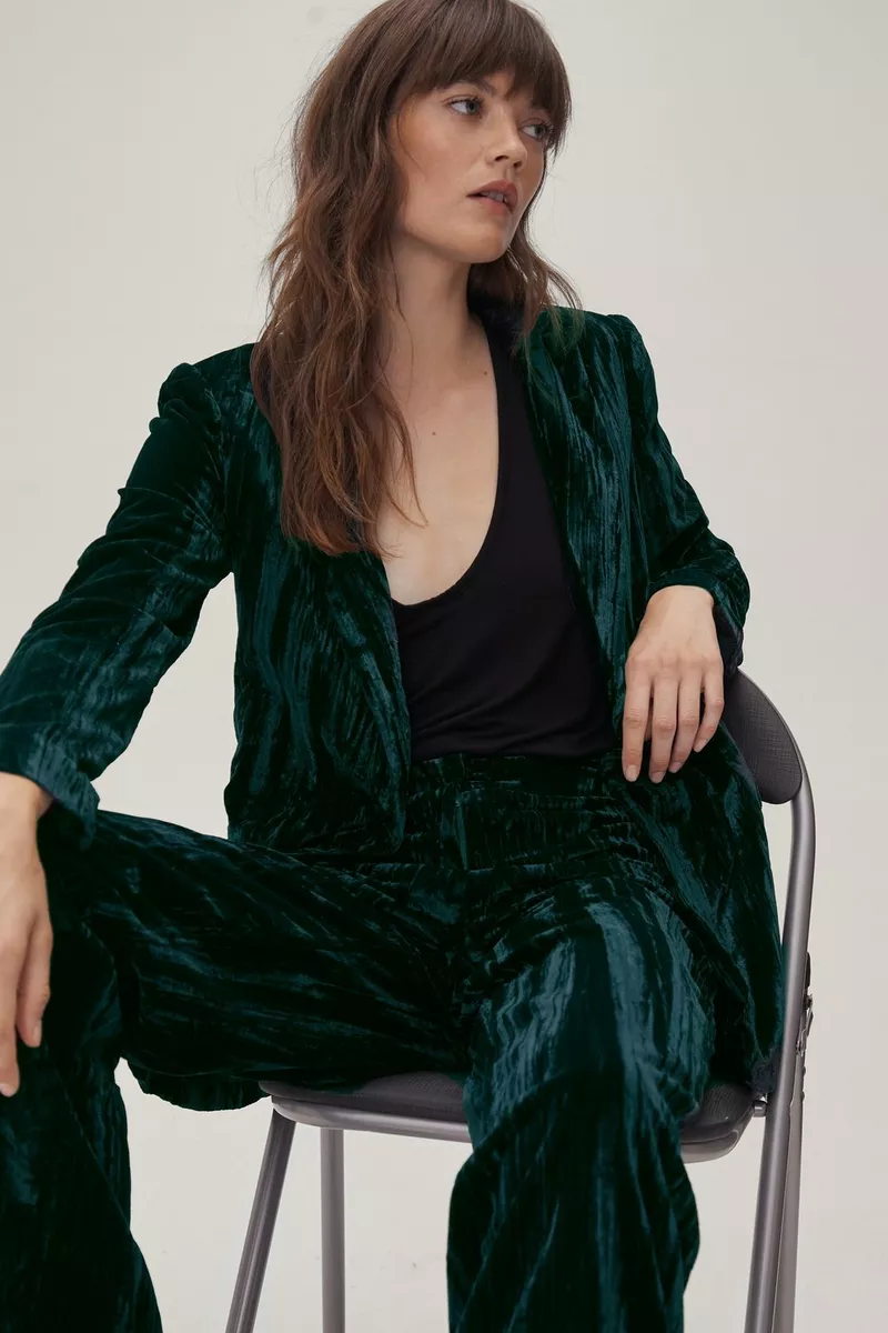 NastyGal Velvet V Neck Oversized Blazer £47.40(Save 40%)£79.00