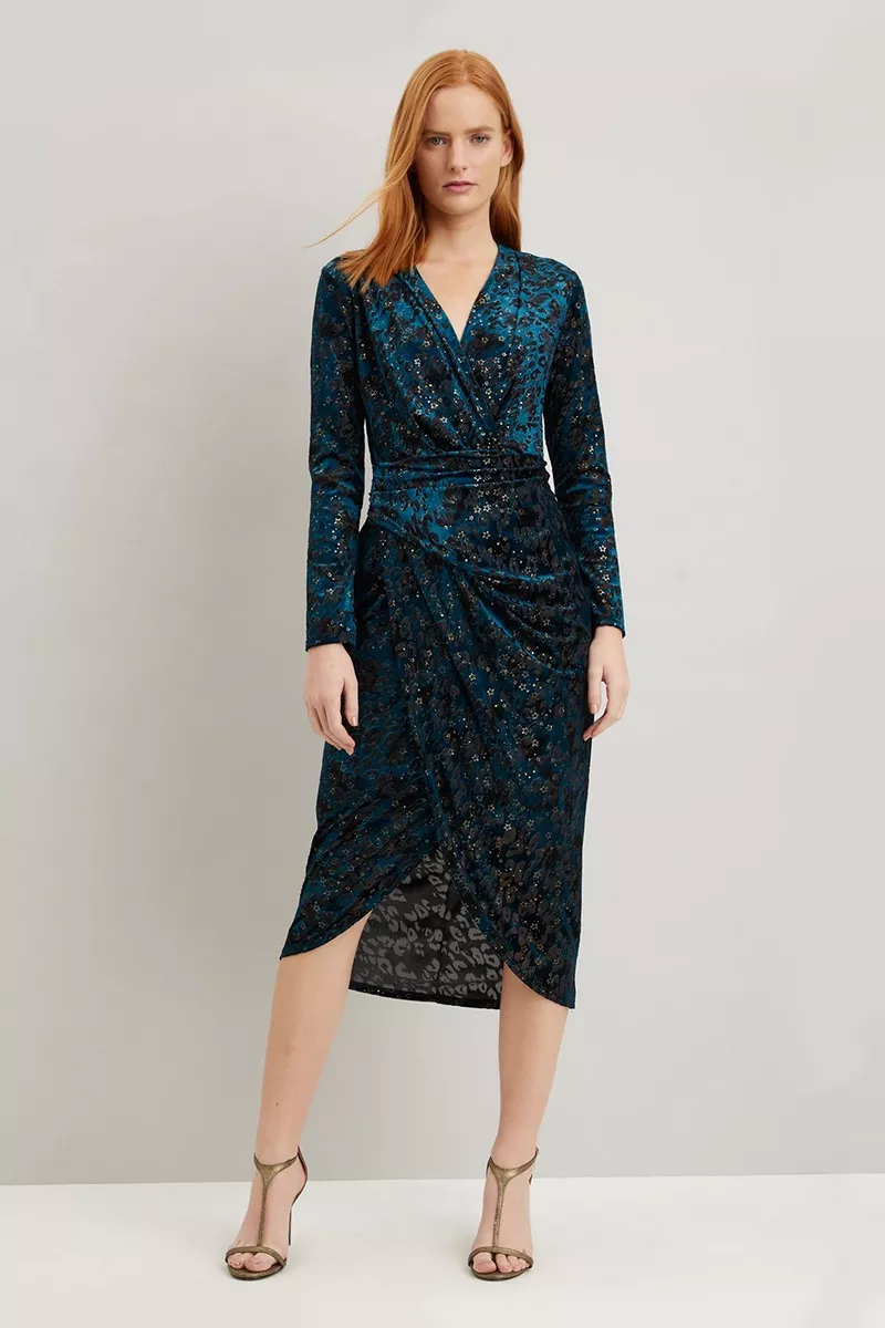 Wallis blue Velvet Star Print Wrap Dress Wallis Velvet Star Print Wrap Dress £42.50(Save 50%)£85.00