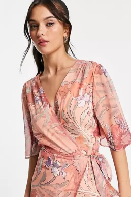 Hope & Ivy wrap maxi tea dress in coral floral