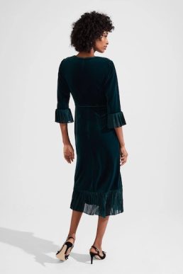 MELODIE VELVET SHIFT DRESS green