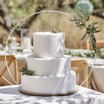 Wooden Hoop Wedding Cake Stand,White, Brown,66cm